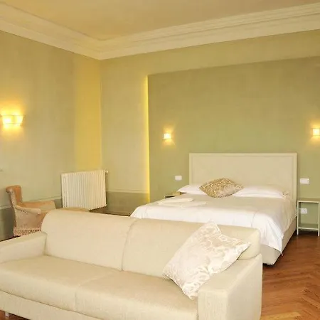 Madonna Di Loreto Sleeps 12 Pool Wifi